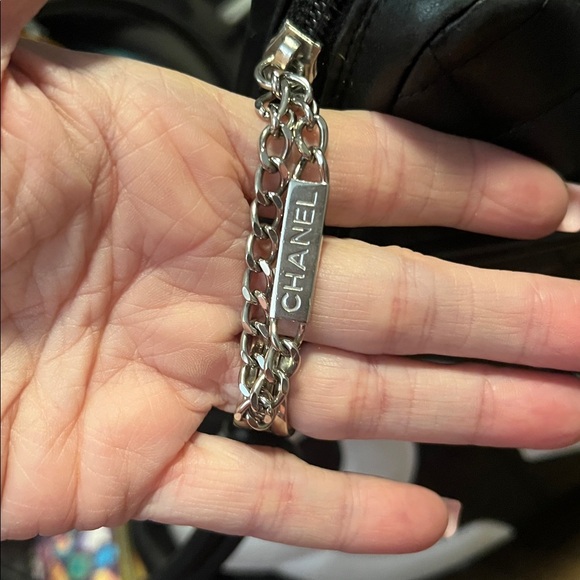 Chic Black Chanel Cambon Messenger Quilted Shoulder Bag - Picture 4 of 17